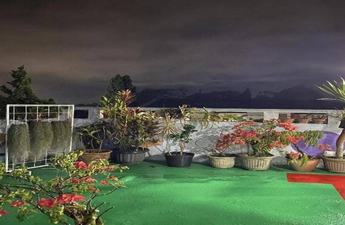 Lembang Hotel | 35 m² Hotel ∙ 3 bedrooms ∙ 6 guests