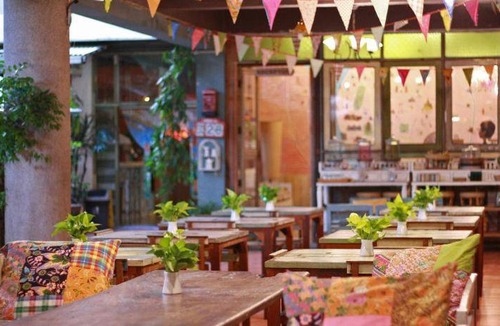 Bang Khun Phrom Hotel | 36 m² Hotel ∙ 4 guests