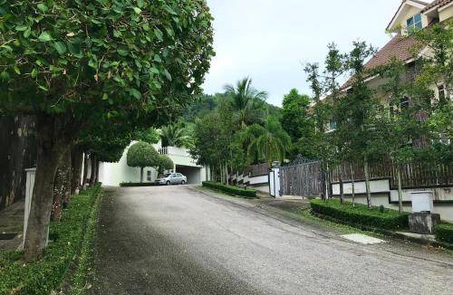 Tanjung Bungah Villa | 370 m² Villa ∙ 4 bedrooms ∙ 8 guests