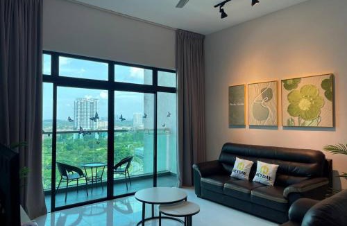 Bukit Indah Apartment | 3Bed2Bath SkyLoft Bukit Indah JB