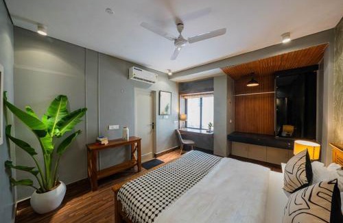 Hauz Khas Apartment | 3BHK Spacious Stay-Bunk & King Beds-Hauz Khas
