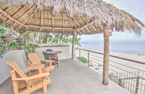 La Cruz de Huanacaxtle House | 3BR Beachfront Villa w/Private Pool: Casa Colibri