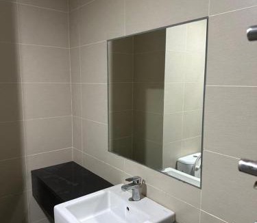 Kampung Sungai Nibong Apartment | 3BR Condo near Queensbay, Penang