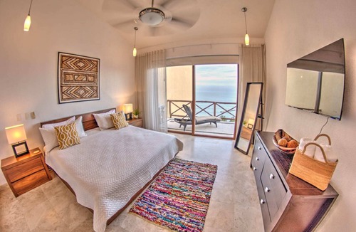 La Cruz de Huanacaxtle Condo | 3BR Oceanview Penthouse - 8 Pools - Gym - Spa