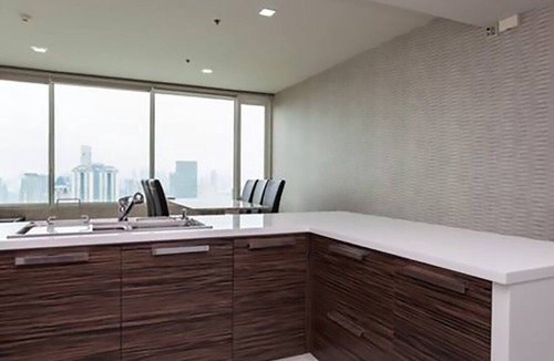Thung Maha Mek House | 3BR Trendy Posh apartment a home from home !