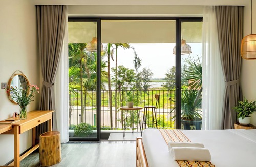 Cam Ha Villa | 3BRs w/River View & Private Pool - Free Bike