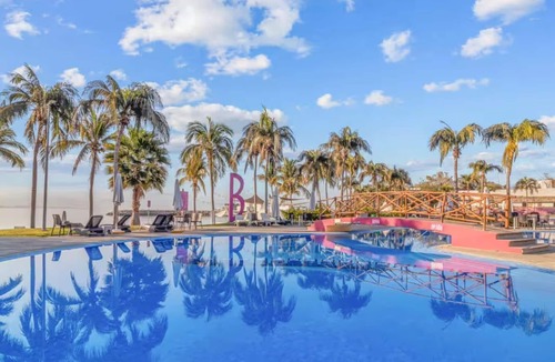 La Puntilla Villa | 4-bedroom villa with Private pool, Beach club and AC
