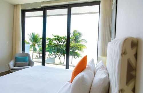 Vung Tau Villa | 4-Bedrooms BEACHFRONT villa Sanctuary Ho Tram resort, Cooking,BBQ & Pets allowed