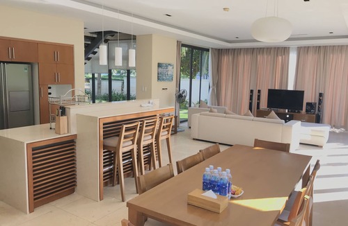 Ngu Hanh Son Villa | 4 Bedrooms Villas at The Ocean Villas.