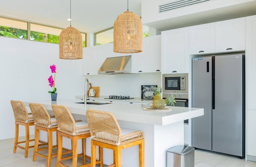 Choeng Mon Villa | 4 BR Sea View Private Pool Villa Short Walk to Choeng Mon Beach