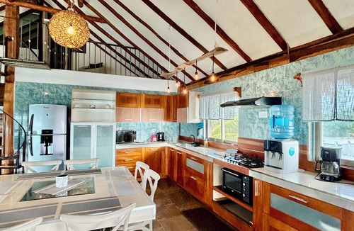 Playa del Secreto House | 4-Bedroom Penthouse, Private Beach, Chef, Wi-Fi, Housekeeping, pool, Kayaks