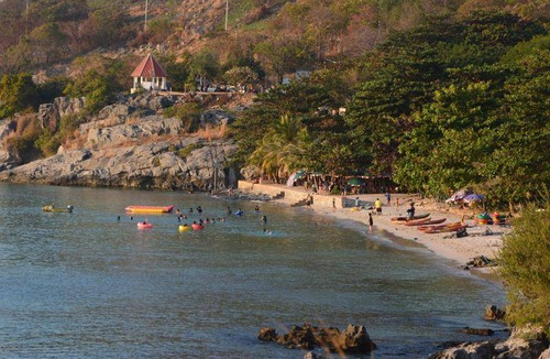 Ko Sichang Bed & Breakfast | 40 m² Bed and breakfast ∙ 6 guests