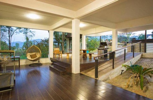 Phaya Yen House | 40 m² House ∙ 8 bedrooms ∙ 40 guests