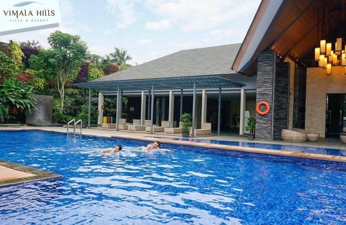 Gadog Villa | 432 m² Villa ∙ 4 bedrooms ∙ 15 guests