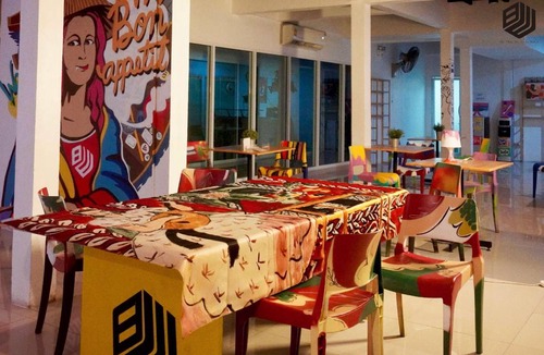 Khlong Toei Hostel | 48 m² Hostel ∙ 2 bedrooms ∙ 127 guests