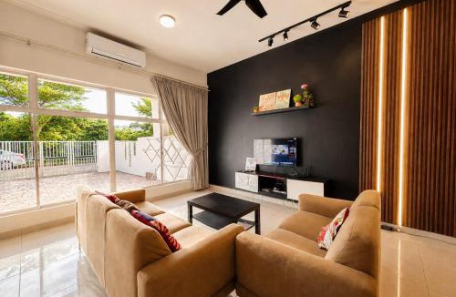 Bandar Penawar House | 4BR Holiday Home Near Desaru Beach Gated & Guarded