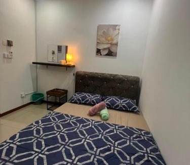 Sepang House | 4Br KLIA IRIS Homestay, 8 pax, WiFi, Self Check-In