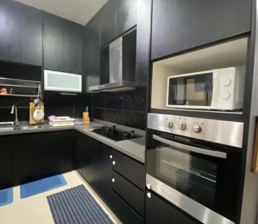 Sepang House | 4Br KLIA IRIS Homestay, 8 pax, WiFi, Self Check-In