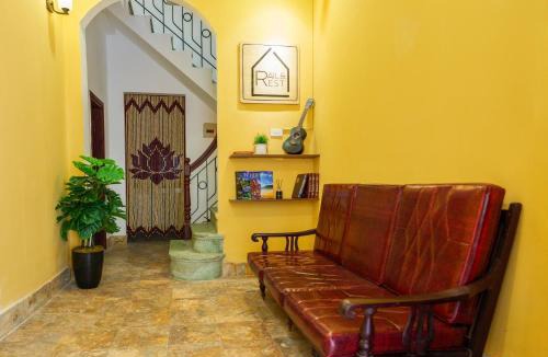 Hoan Kiem House | 4BR Vietnamese House- Trainstreet View - Food street