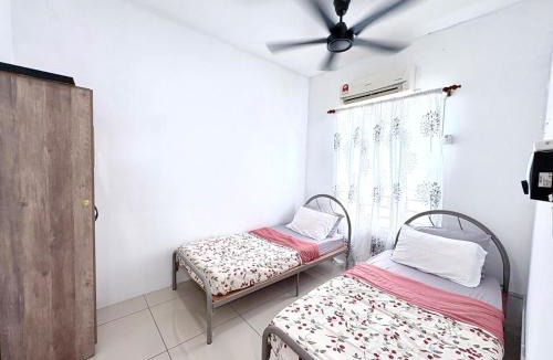 Ijok House | 4R3B 10 Pax WI-FI 10 Mins UiTM PALAM Casa Aruna