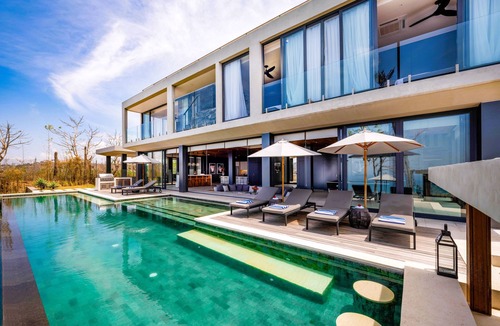 Selong Belanak Villa | 5-Bedroom Luxury Pool Residence, Selong Belanak Ocean View, Selong Selo Resort