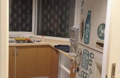 Bukit Bintang House | 5 min walk to Pavilion KL. 20 pax max. Spacious 4-bedroom condo in Kuala Lumpur