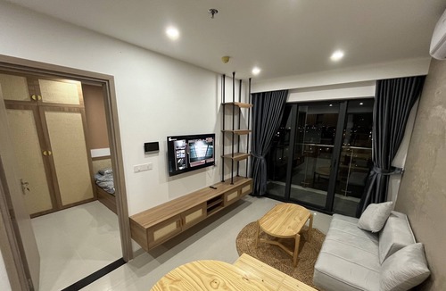 Hue Apartment | 5 minutes to the city centre! An homestay with pool and gym room
