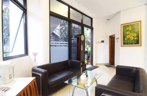 Tretes Hotel | 50 m² Hotel ∙ 12 guests