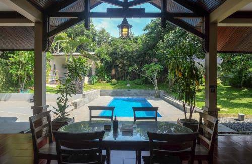 Tembalang Hotel | 50 m² Hotel ∙ 3 bedrooms ∙ 7 guests