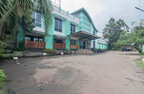 Bogor Selatan Hotel | 50 m² Hotel ∙ 4 guests