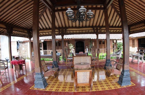 Pakem Villa | 500 m² Villa ∙ 4 bedrooms ∙ 20 guests