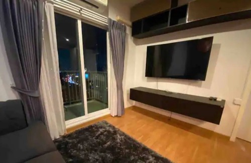 Wong Sawang Apartment | 50m MRT, Big C, 2BR Condo in Bangkok, with Sauna, infinite Pool & Gym
