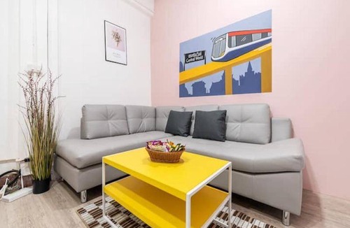 Ratchathewi House | 550 m² House ∙ 3 bedrooms ∙ 20 guests
