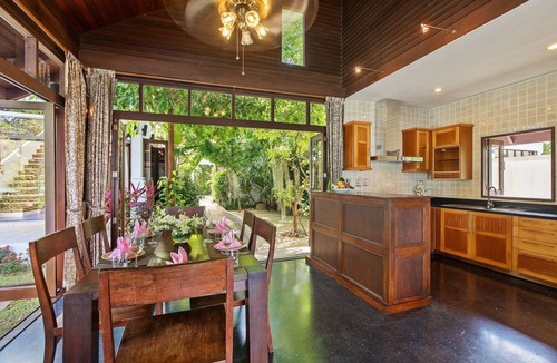Bang Po Villa | 550 m² Villa ∙ 3 bedrooms ∙ 6 guests