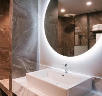 Bang Na Hotel | 56 Hotel