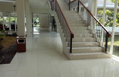 Bojonegoro Hotel | 56 m² Hotel ∙ 2 bedrooms ∙ 127 guests