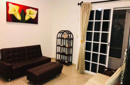 Downtown House | 5th Avenue 3 people Balcony Apartment