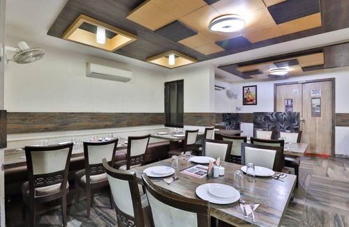 Dwarka House | 60 m² Motel ∙ 4 guests