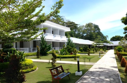 Simanindo Hotel | 62 m² Hotel ∙ 2 guests