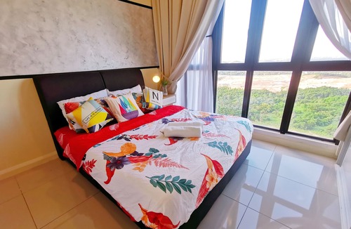 Medini Apartment | 6min walking- Legoland Happy Rainbow Suite for Families 2R2B 1-8pax Max Lakeview