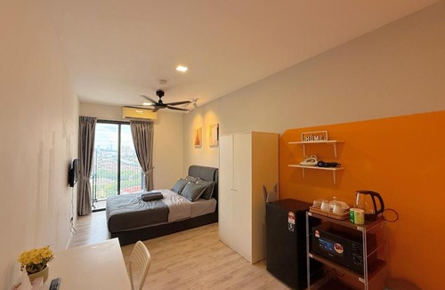 Petaling Jaya Apartment | 6PX Family Connecting Emporis Near Segi, KD & Thomson Hospital
