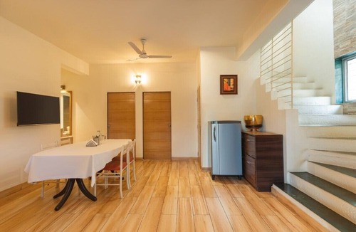 Lonavala Villa | 7 Hills villa with 13 bedrooms and WiFi,AC,Private Pool, in enchanting Lonavala