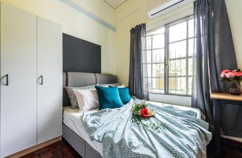 Bandar Sunway House | 7 min to Sunway Pyramid Deluxe Room Shared House at PJS9