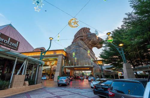 Bandar Sunway House | 7 min to Sunway Pyramid Deluxe Room Shared House at PJS9
