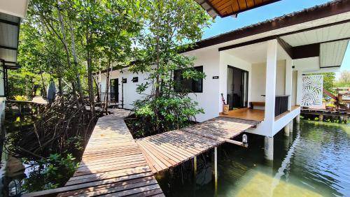 Ko Chang Bed & Breakfast | 70 m² Bed and breakfast ∙ 4 guests