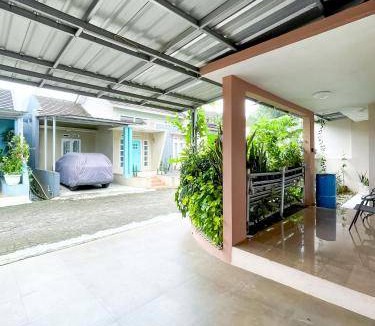 Cibodas House | 71 m² House ∙ 3 bedrooms ∙ 6 guests
