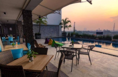 Siwalankerto Hotel | 75 m² Hotel ∙ 127 guests