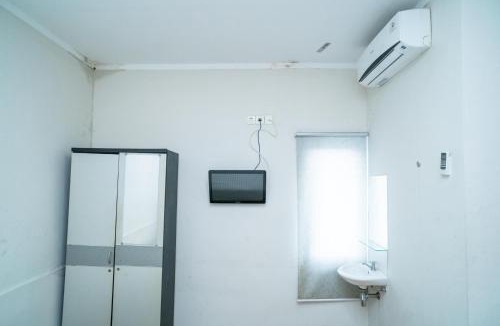 Pagedangan Hotel | 77 Guest House Serpong Mitra RedDoorz