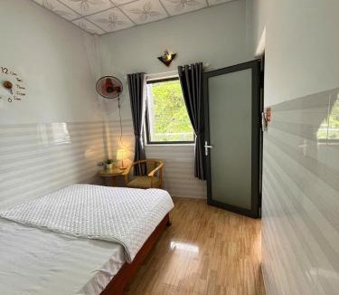Ninh Hai Bed & Breakfast | 777 Hostel Vĩnh Hy