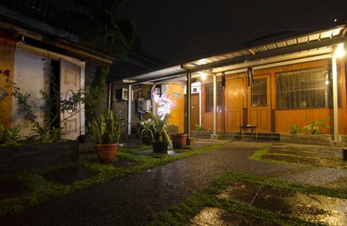 Bandung Bed & Breakfast | 80 m² Bed and breakfast ∙ 127 guests